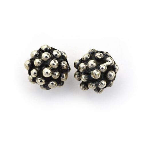 små sølv ørestikkere med sølv kugler new york